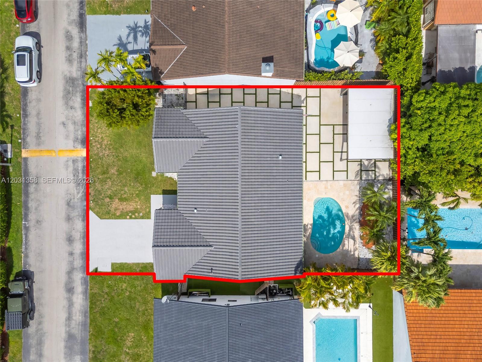 OAKWOOD AT THE HAMMOCKS - Residential