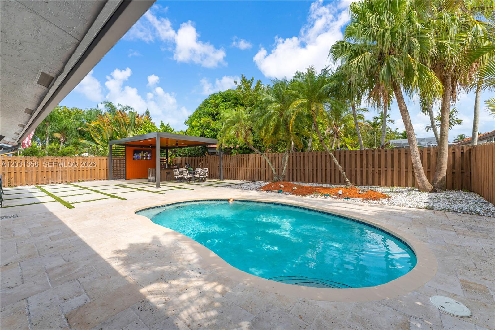 OAKWOOD AT THE HAMMOCKS - Residential