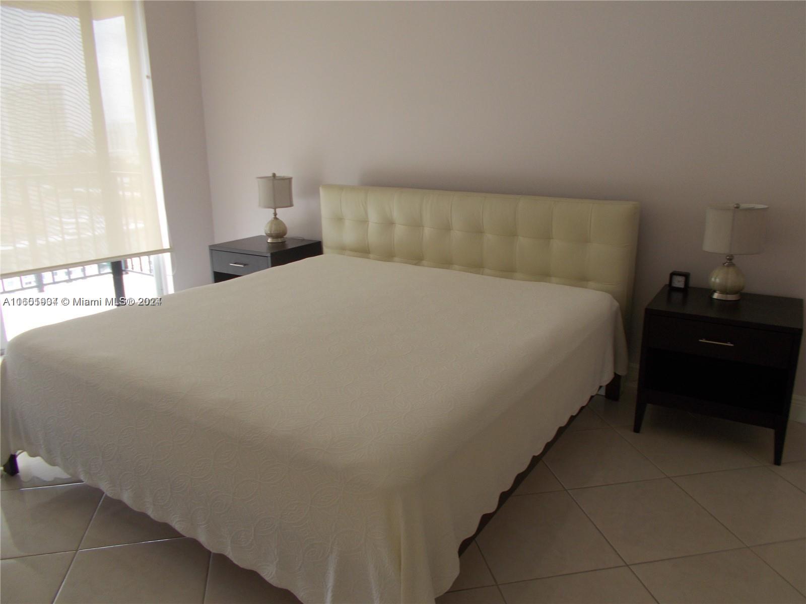 WINSTON TOWERS 700 CONDO - Residential Lease
