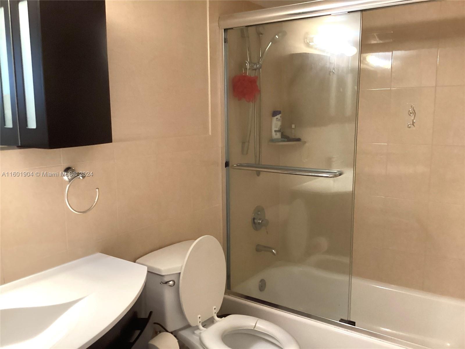 WINSTON TOWERS 700 CONDO - Residential Lease