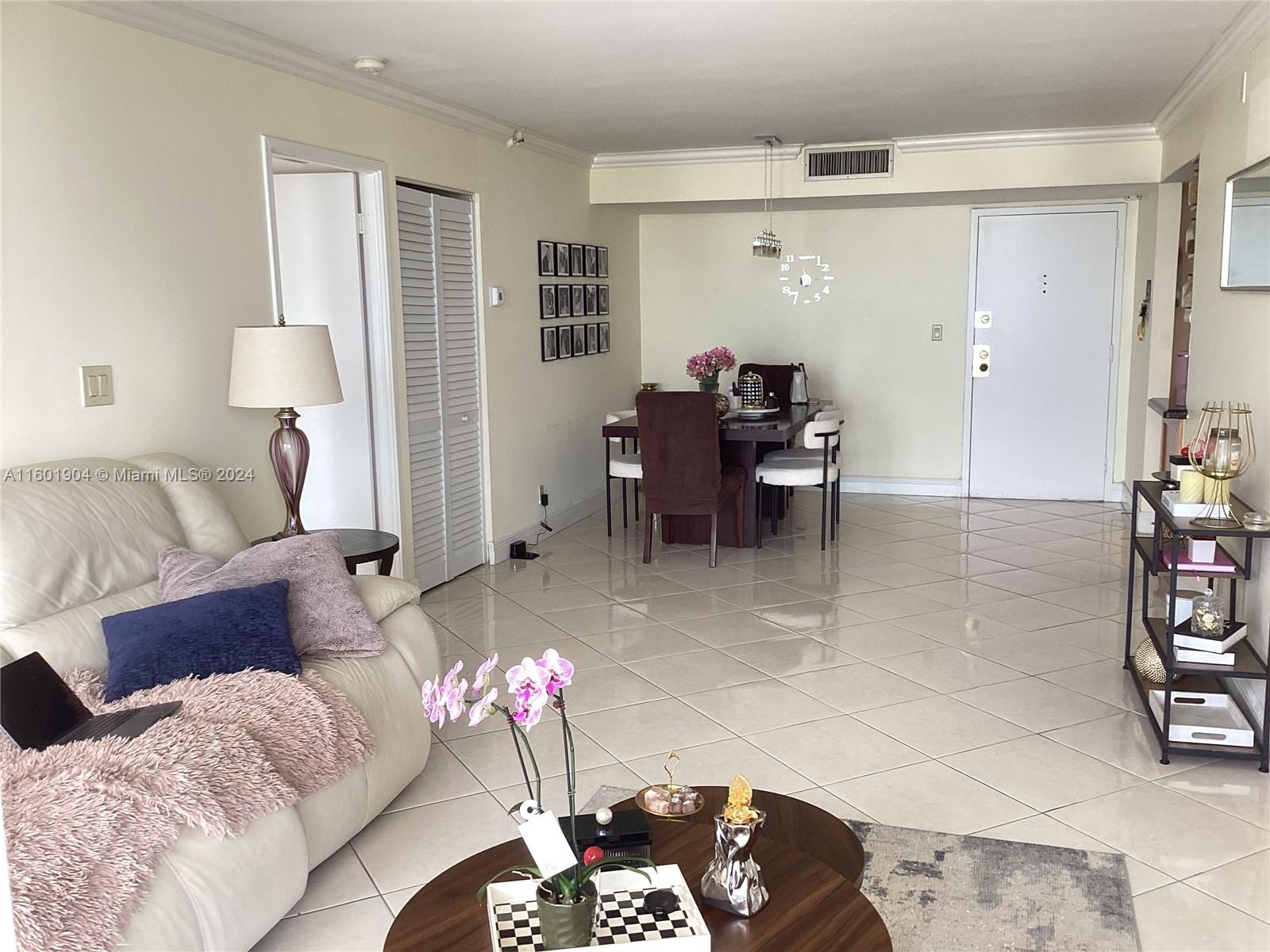 WINSTON TOWERS 700 CONDO - Residential Lease