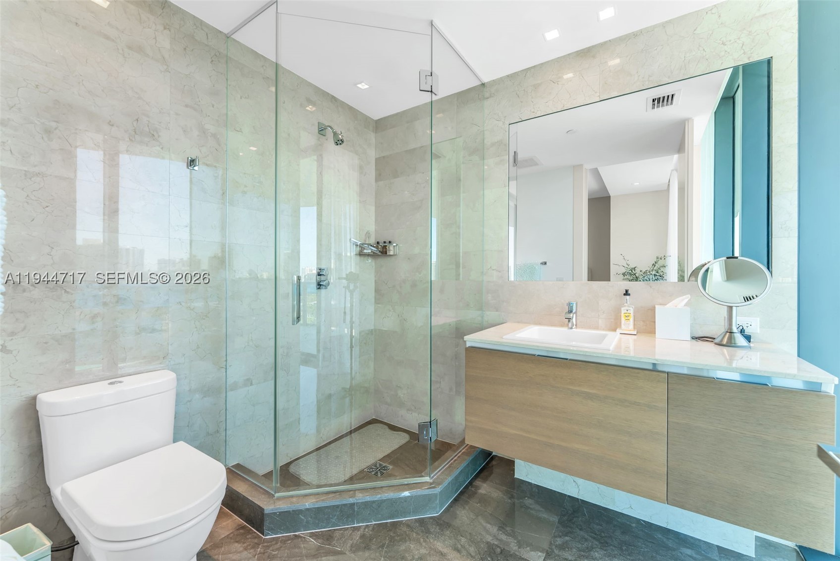 REGALIA CONDO - Residential