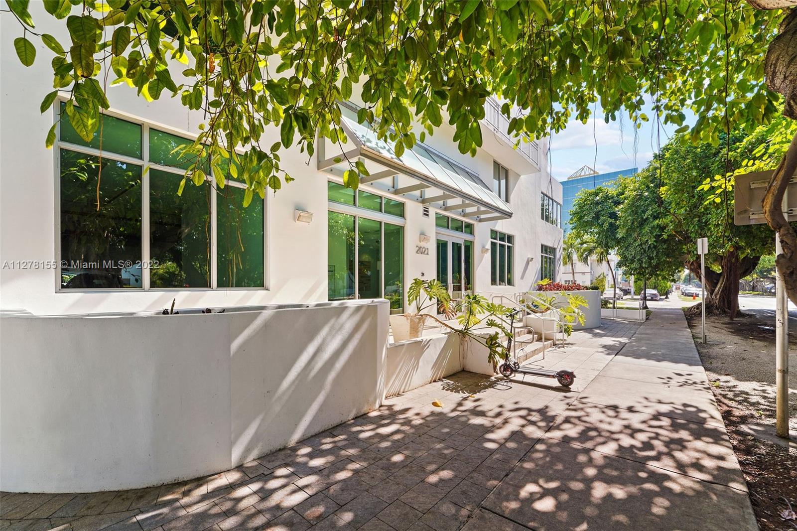AVAILABLE OCTOBER MONDAY 17TH. "Location, location location! Super bright and impeccable in very desirable The Roads Condo, very close to Brickell! Enjoy the Marlins Stadium's Fireworks, the Coral Way tree tops and the Brickell skyline from the comfort of your balcony. Unit has been updated, has open kitchen with granite counter-tops, same in bathroom, walking closet with lots of shelves, washer and dryer inside, tile floors throughout, impact windows, secure building, business center, assigned parking, pool, gym and recreation room. Pets under 35 pounds allowed.
