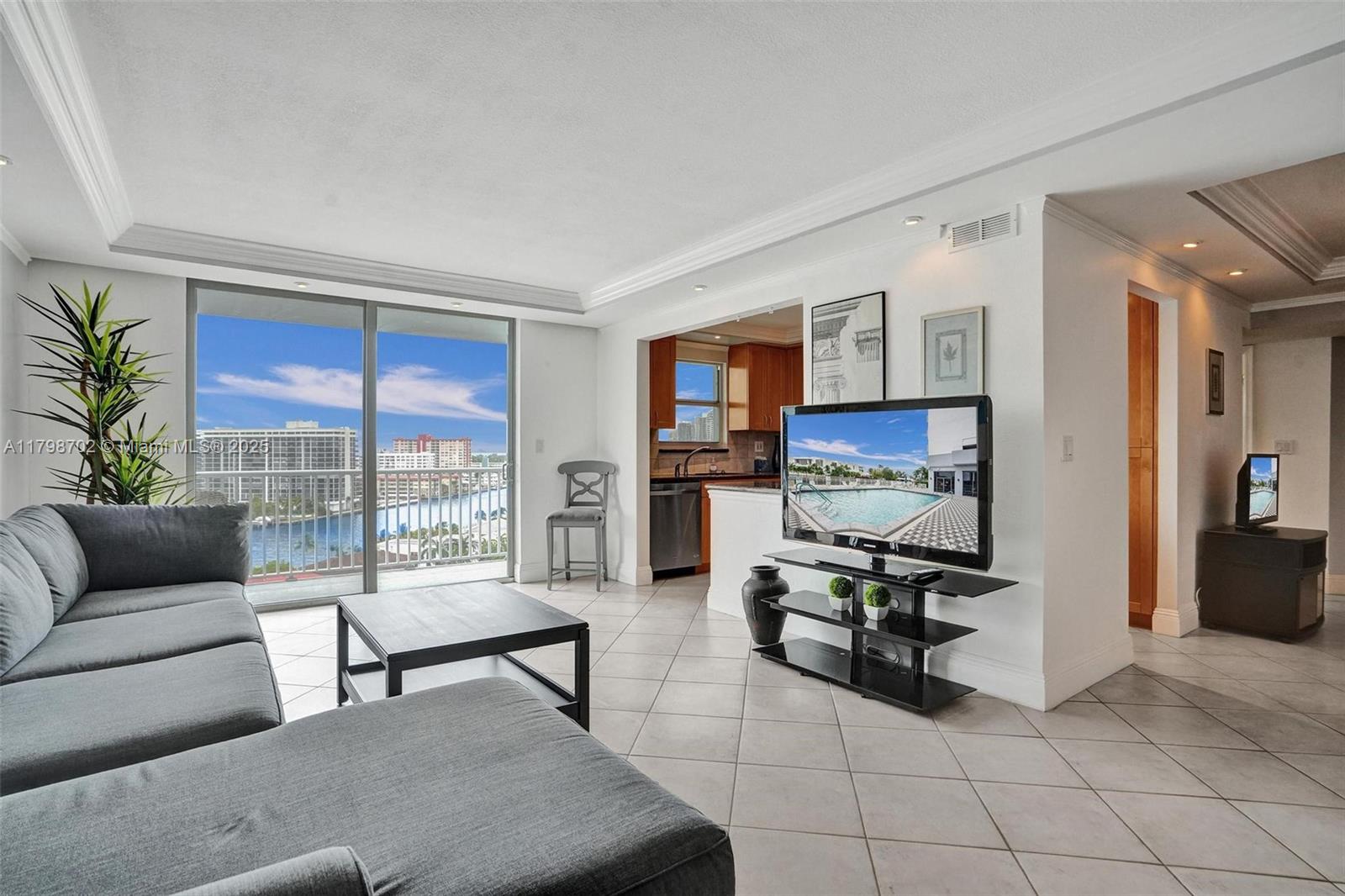 GOLDEN SURF TOWERS CONDO - Residential