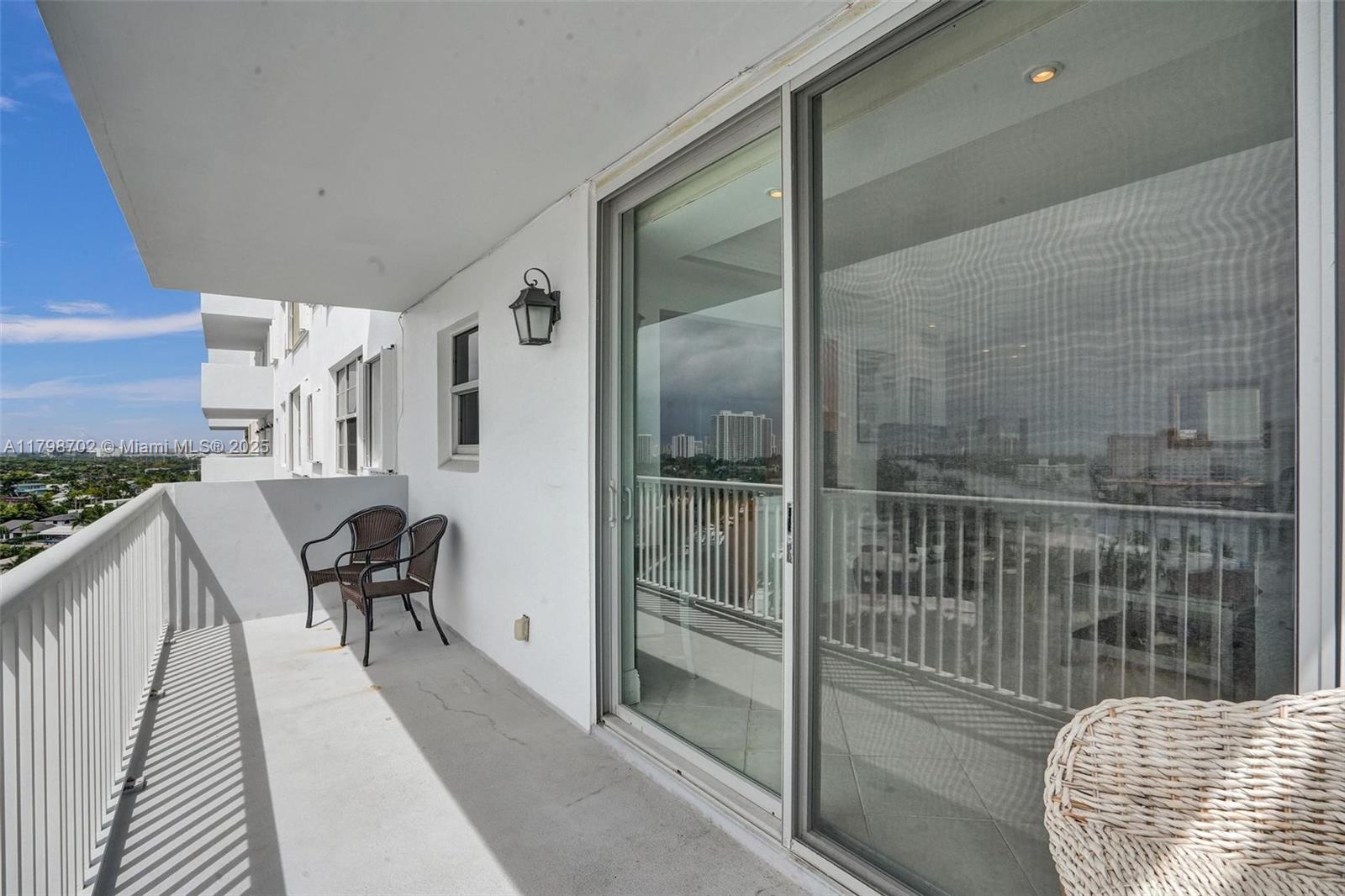 GOLDEN SURF TOWERS CONDO - Residential