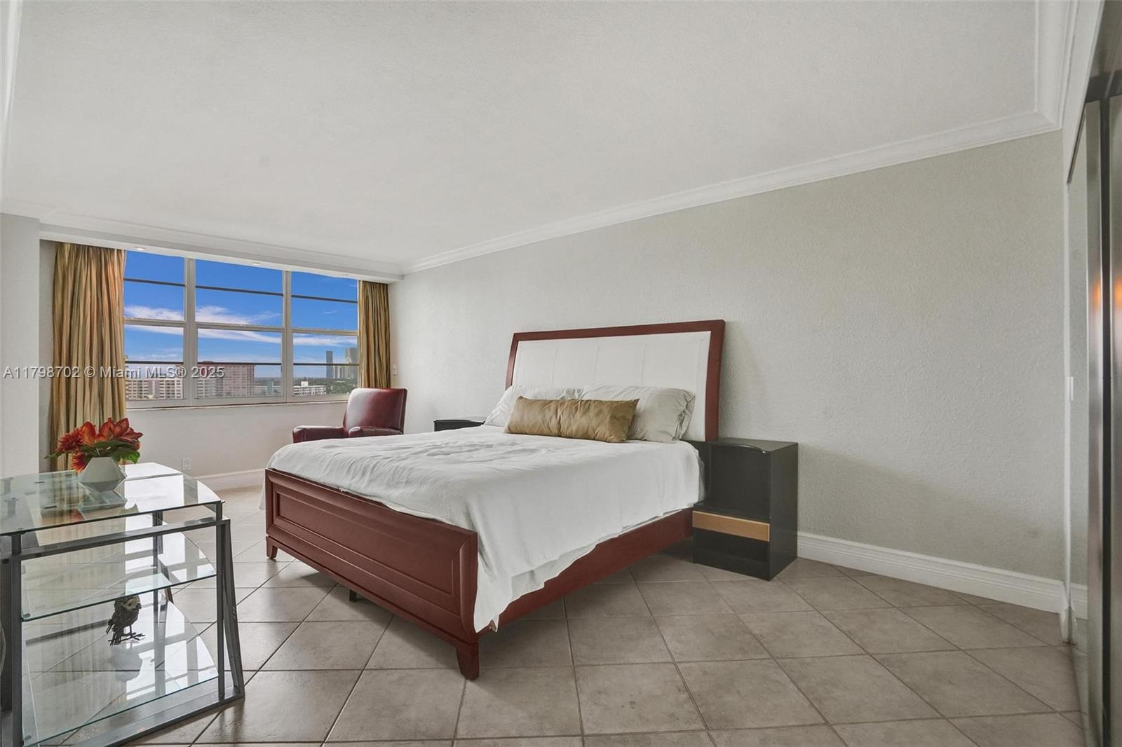 GOLDEN SURF TOWERS CONDO - Residential