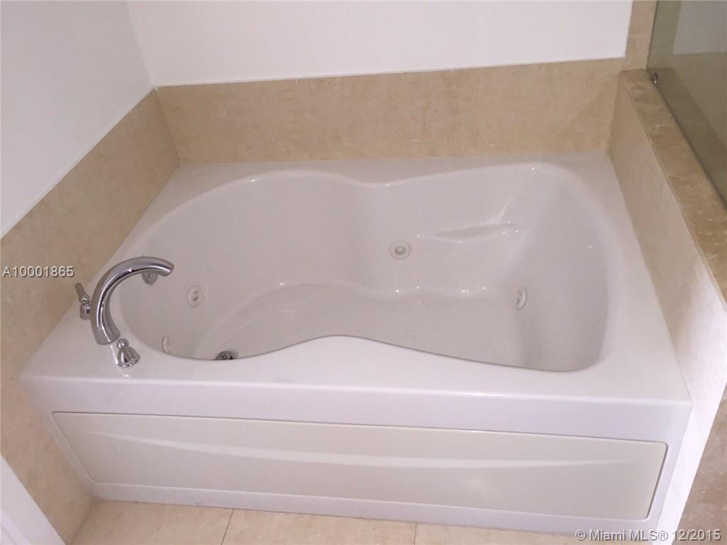 50 Biscayne Condo - Residential Lease