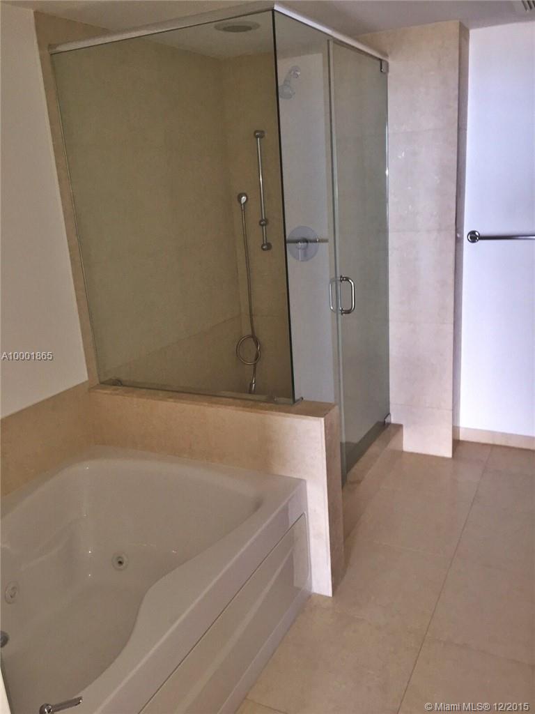 50 Biscayne Condo - Residential Lease