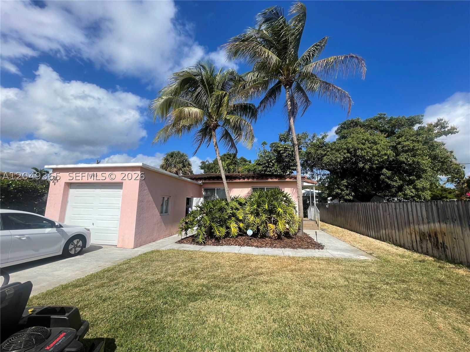 ALHAMBRA HEIGHTS - Residential Lease
