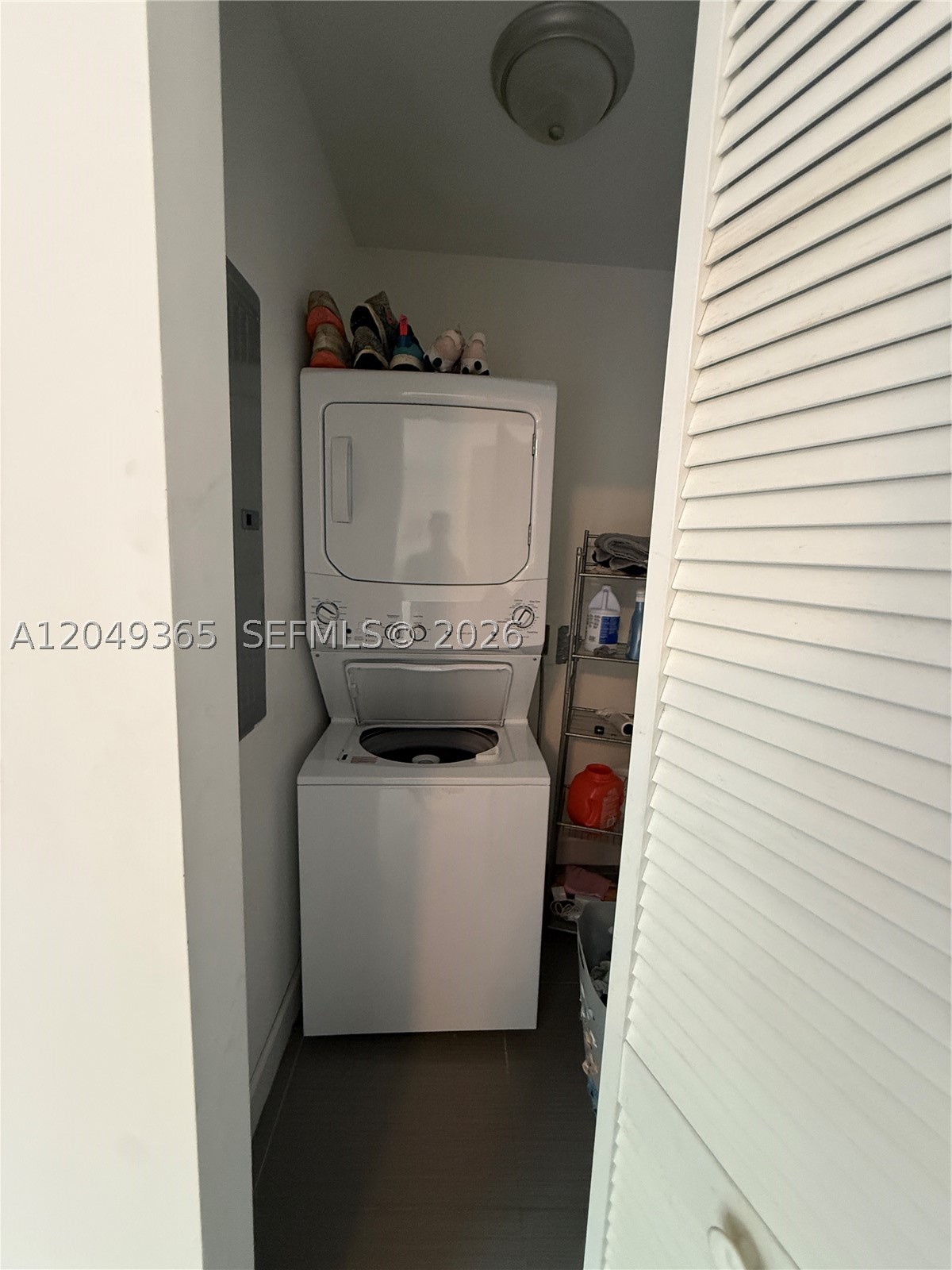 ALHAMBRA HEIGHTS - Residential Lease