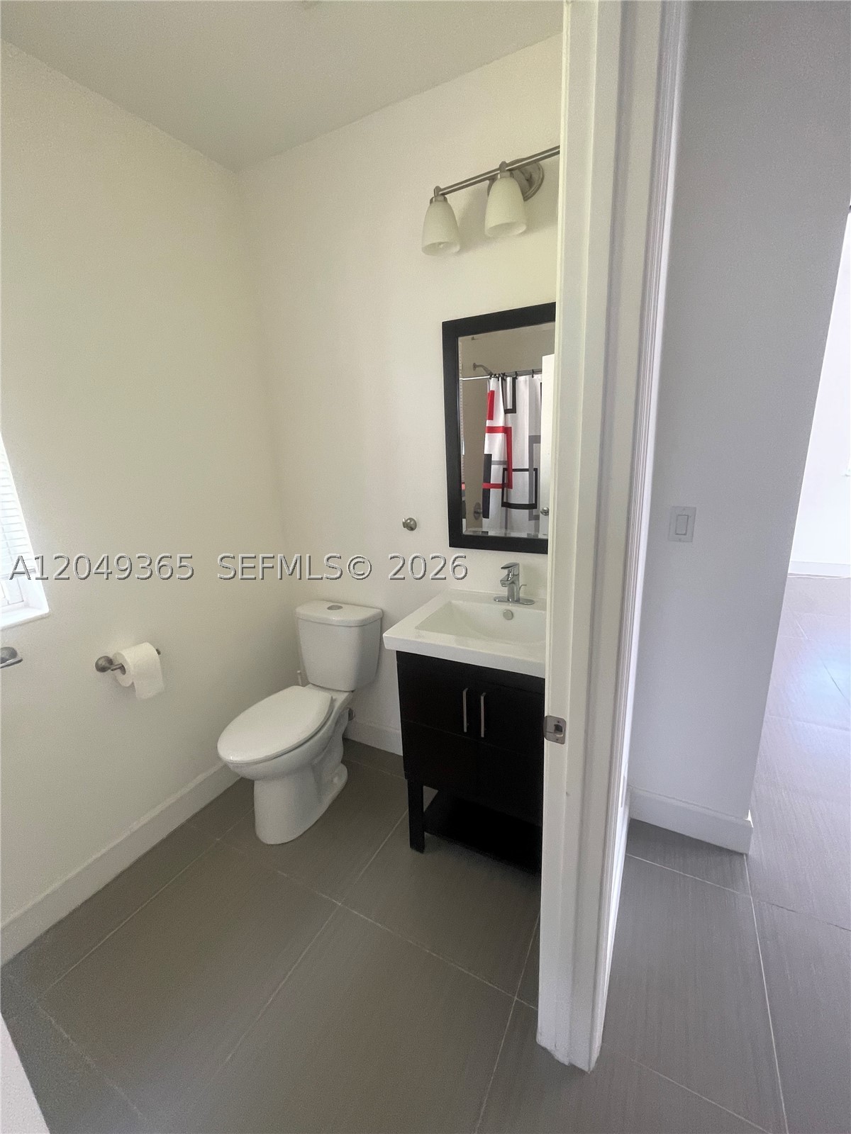 ALHAMBRA HEIGHTS - Residential Lease