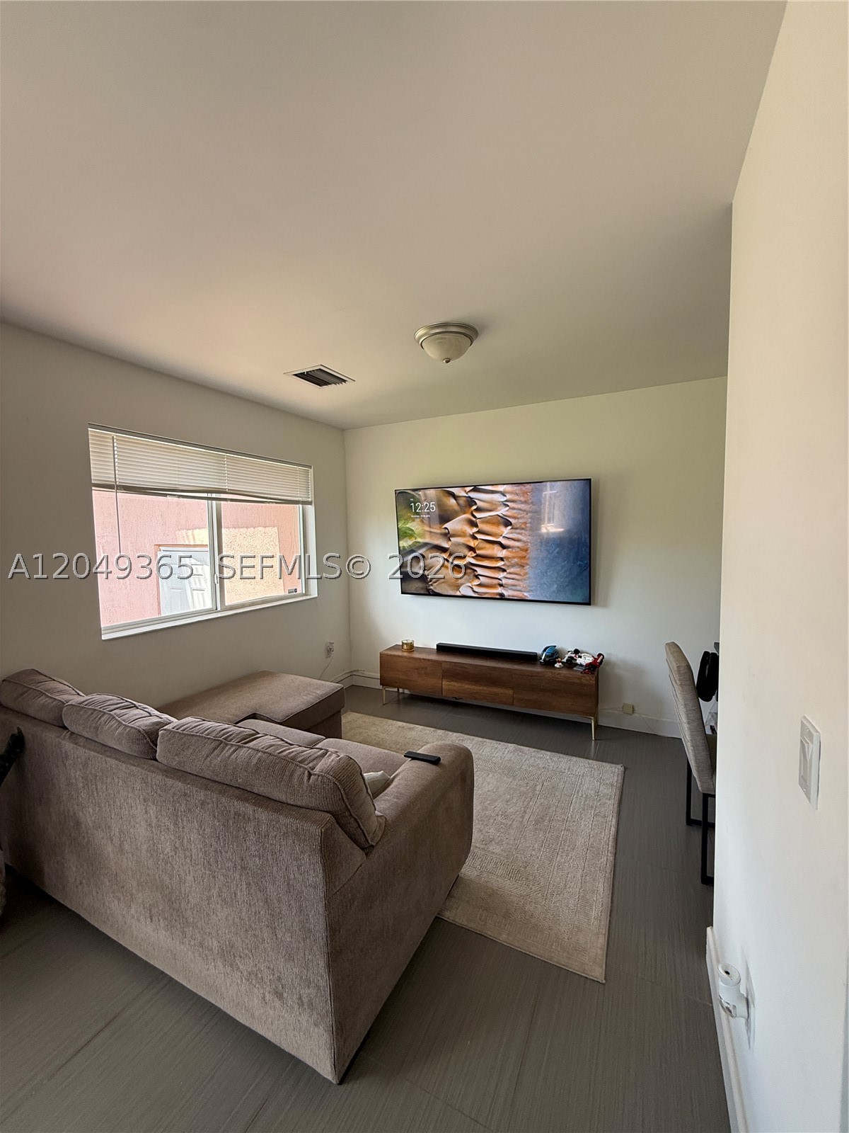 ALHAMBRA HEIGHTS - Residential Lease