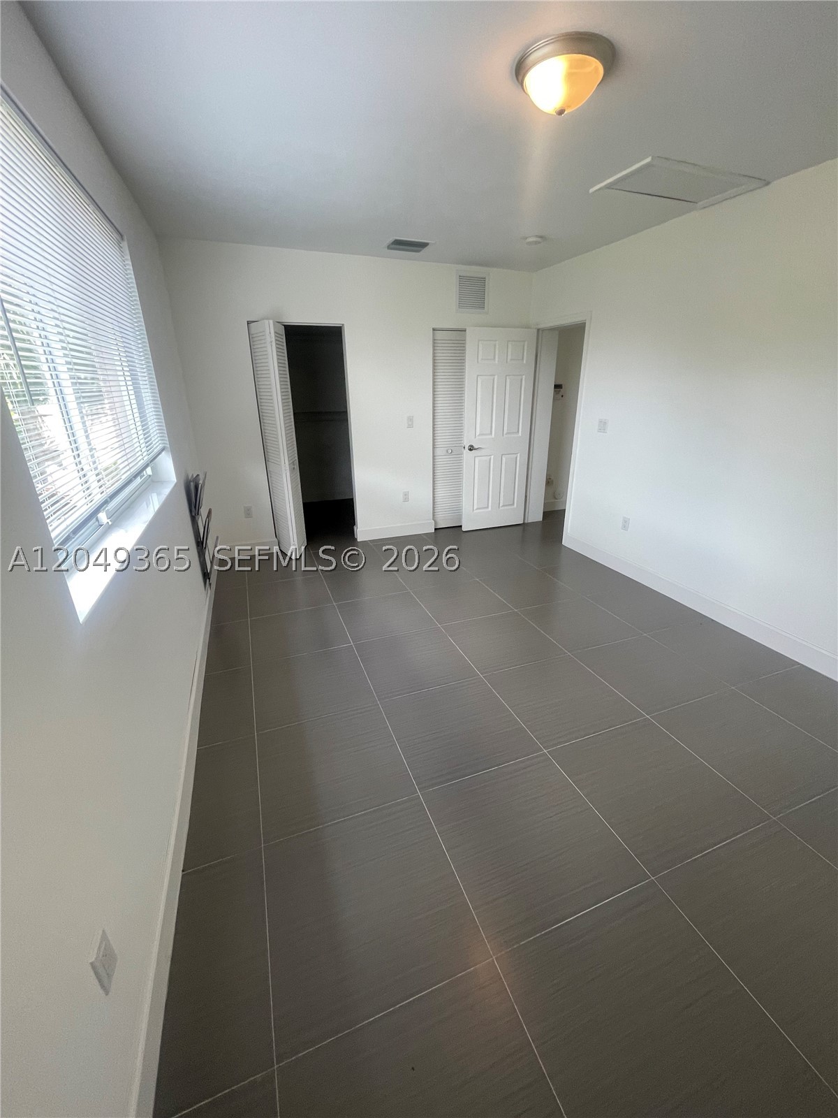 ALHAMBRA HEIGHTS - Residential Lease