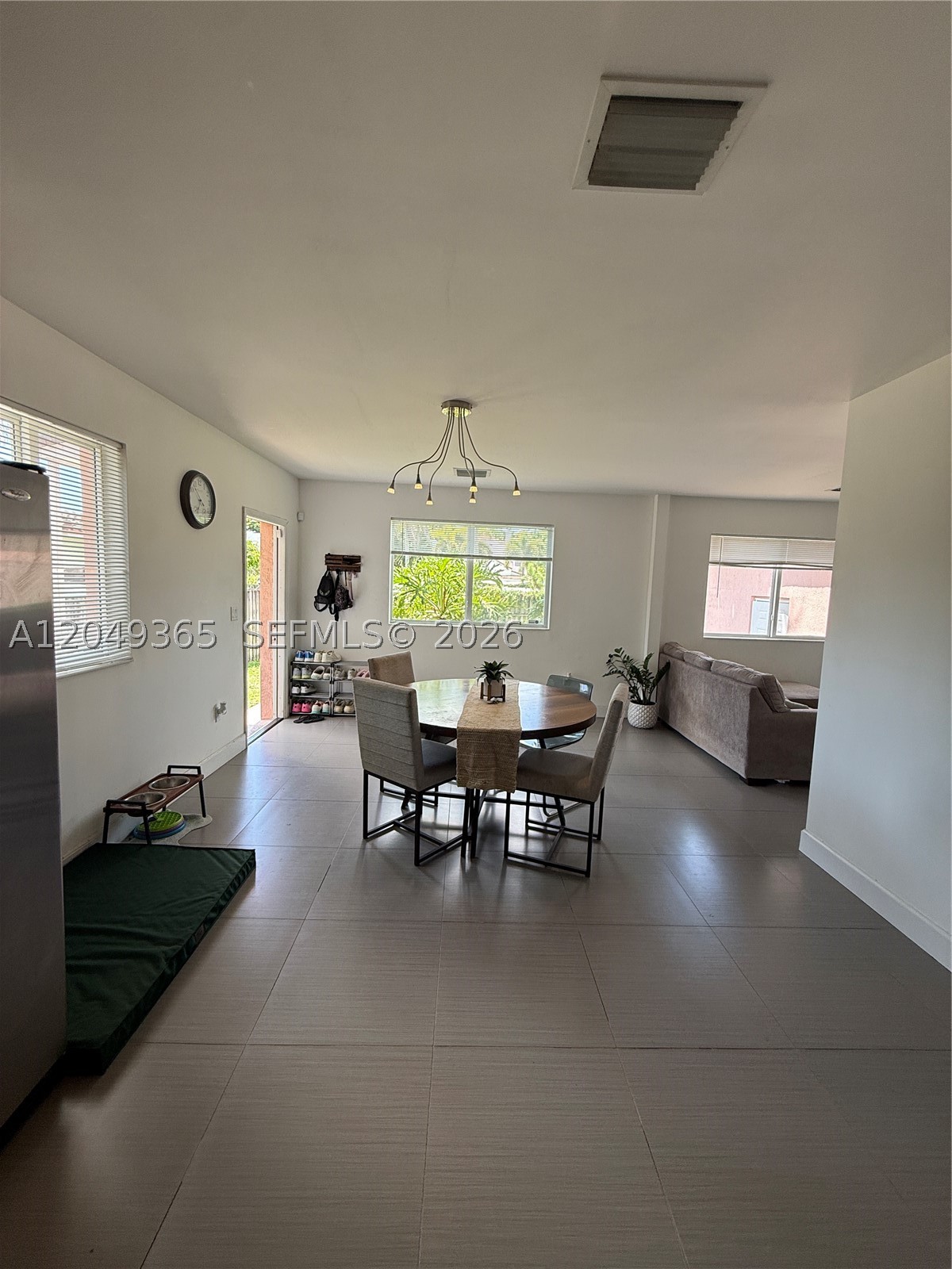ALHAMBRA HEIGHTS - Residential Lease