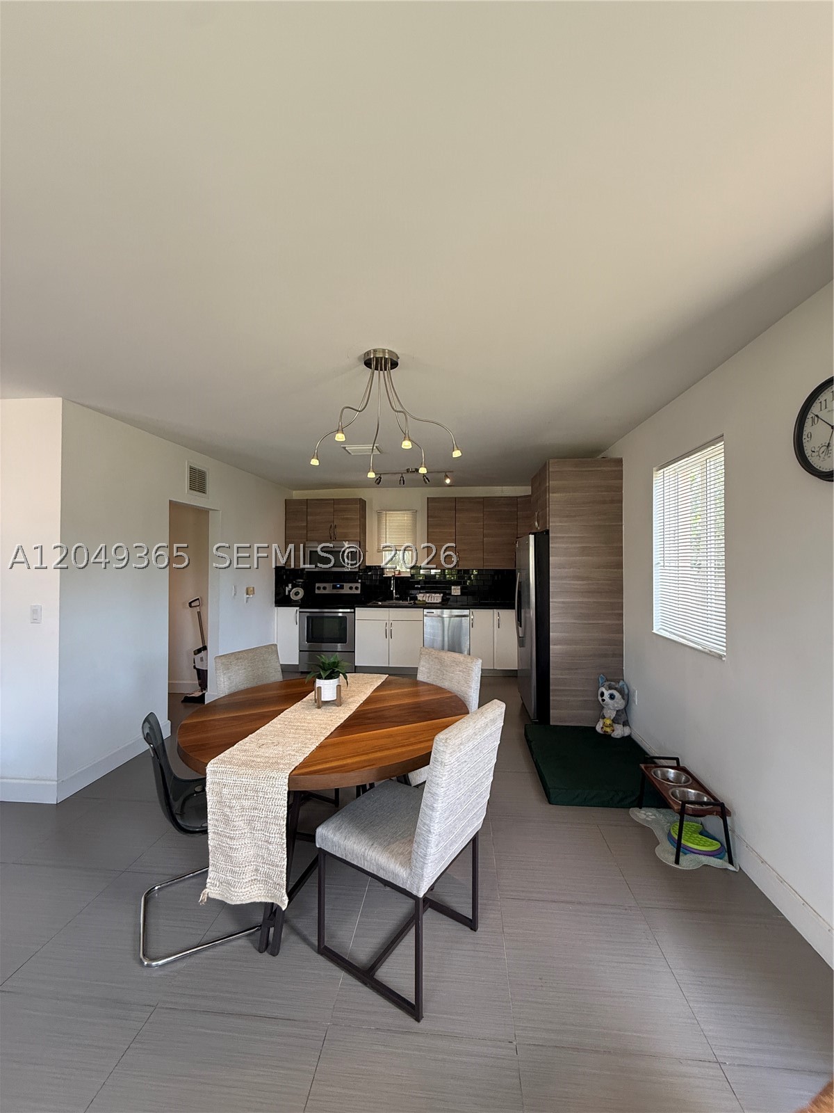 ALHAMBRA HEIGHTS - Residential Lease