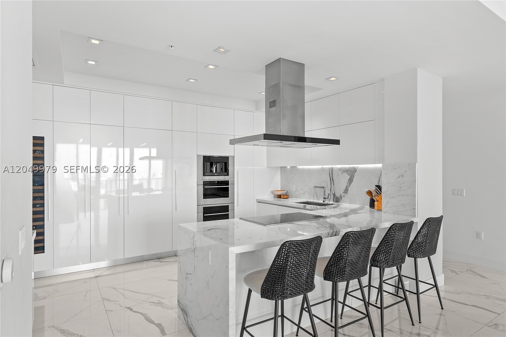 PARQUE TOWERS CONDO - Residential