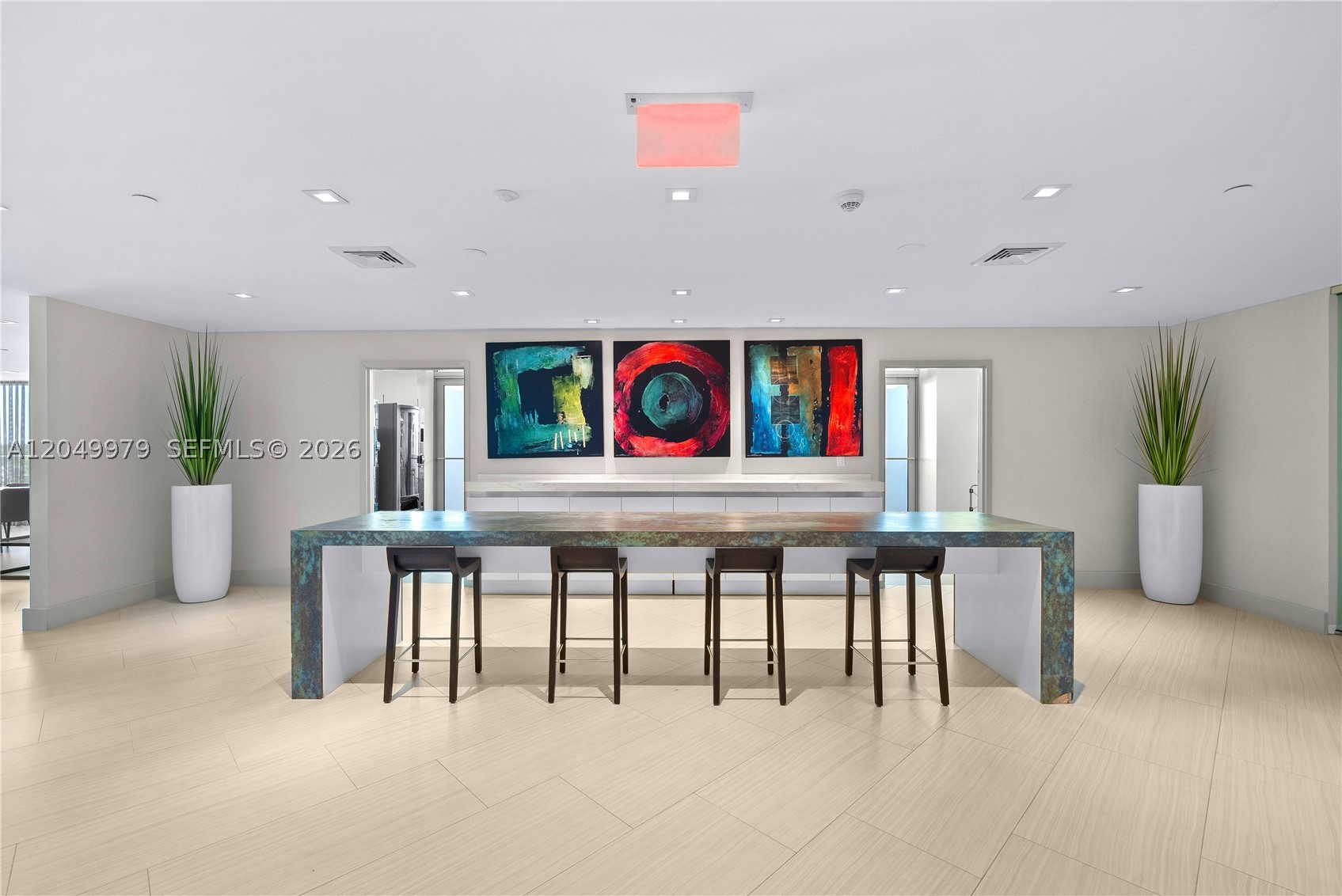 PARQUE TOWERS CONDO - Residential