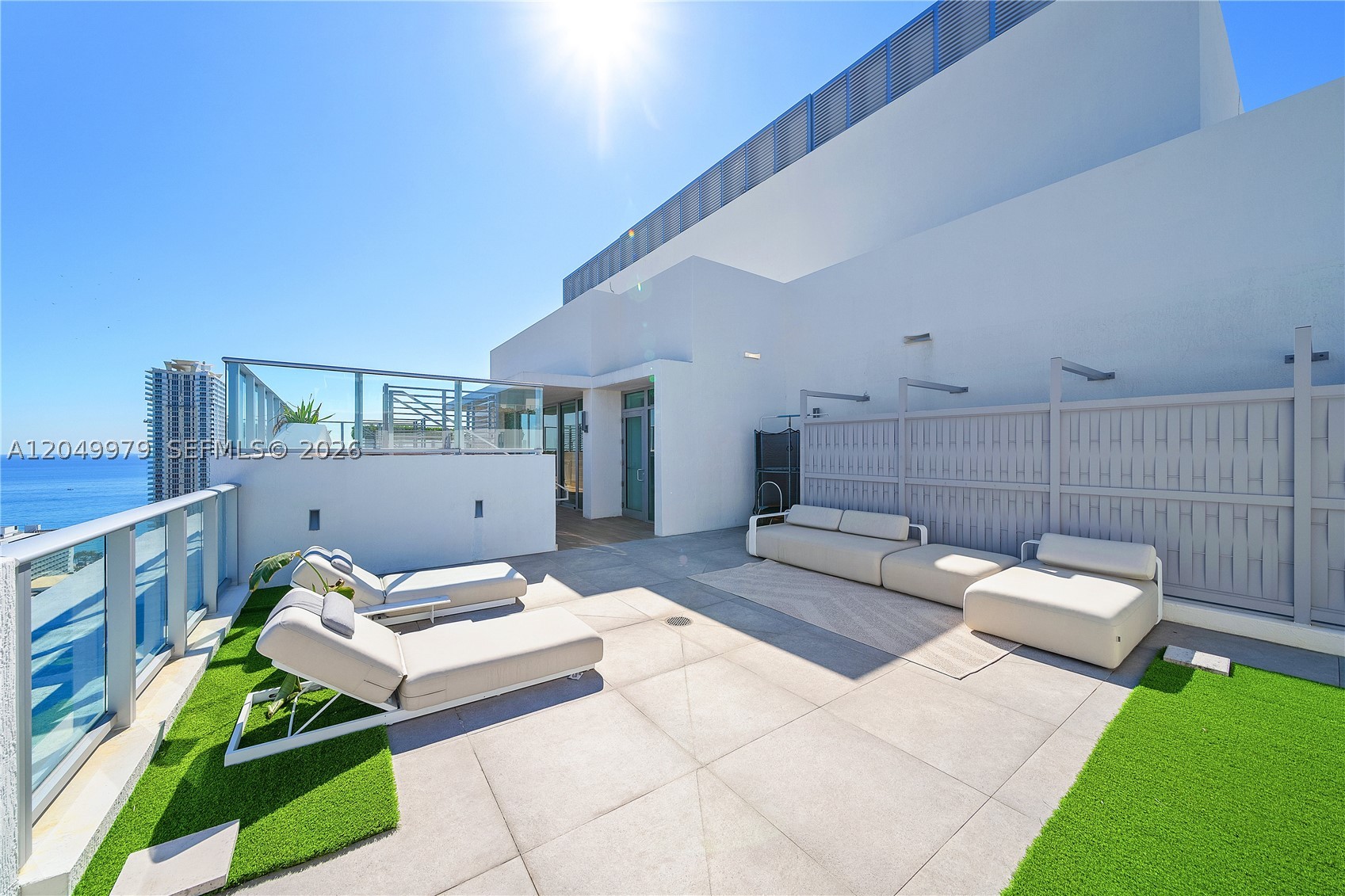 PARQUE TOWERS CONDO - Residential