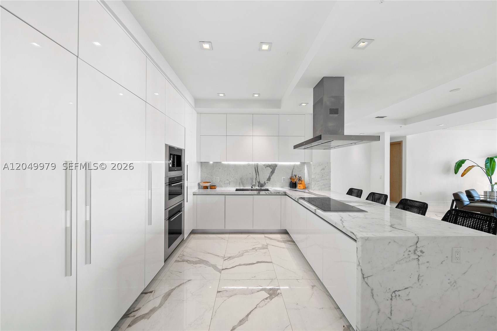 PARQUE TOWERS CONDO - Residential