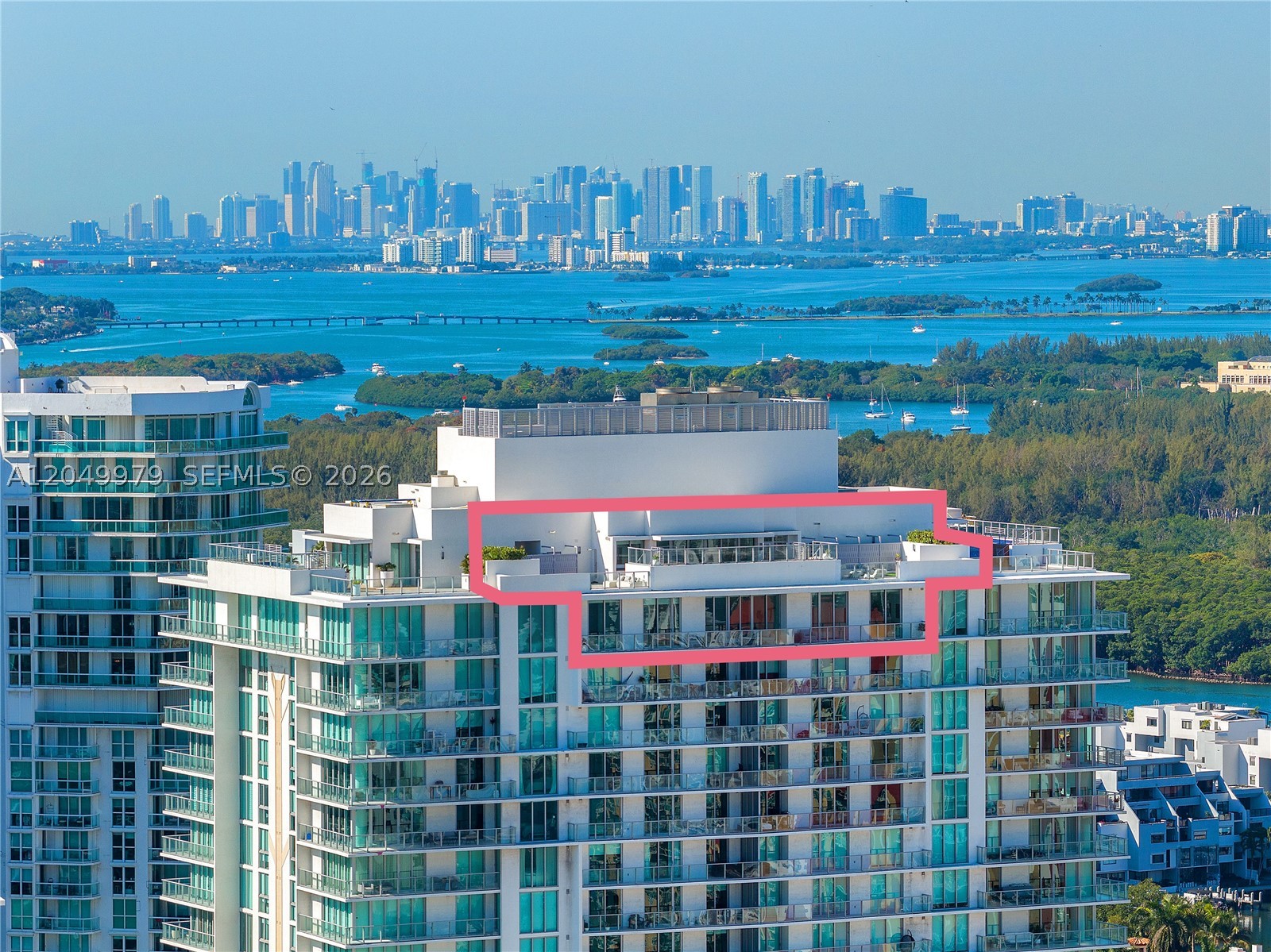 PARQUE TOWERS CONDO - Residential