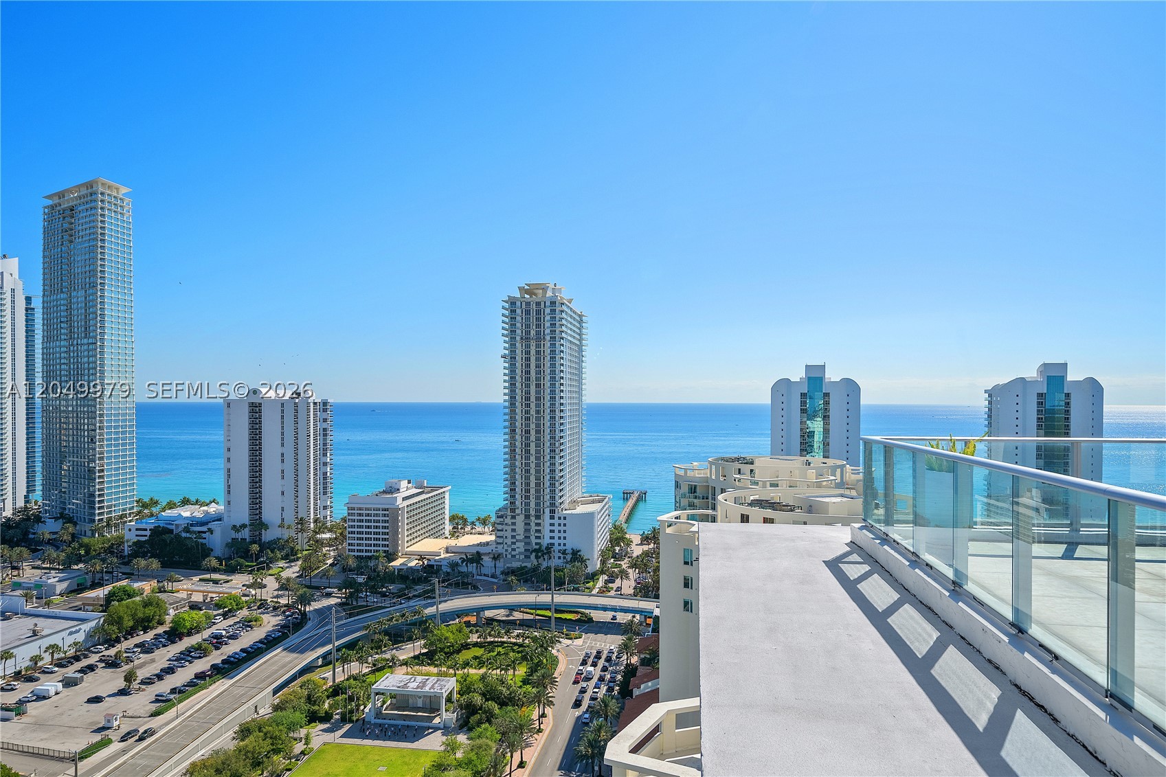 PARQUE TOWERS CONDO - Residential