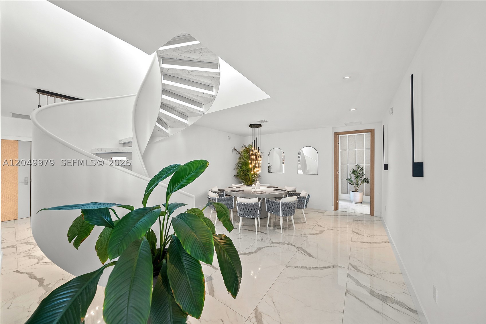 PARQUE TOWERS CONDO - Residential