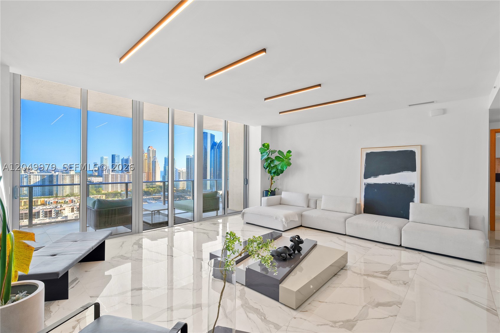 PARQUE TOWERS CONDO - Residential