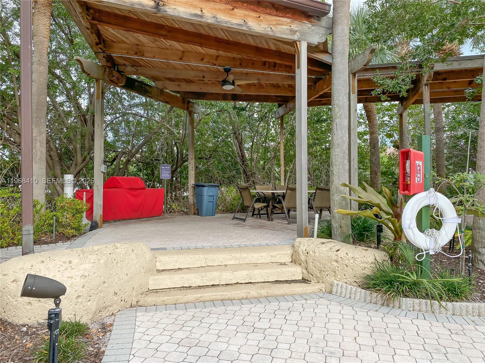 MYSTIC POINTE TOWER 600 C - Residential