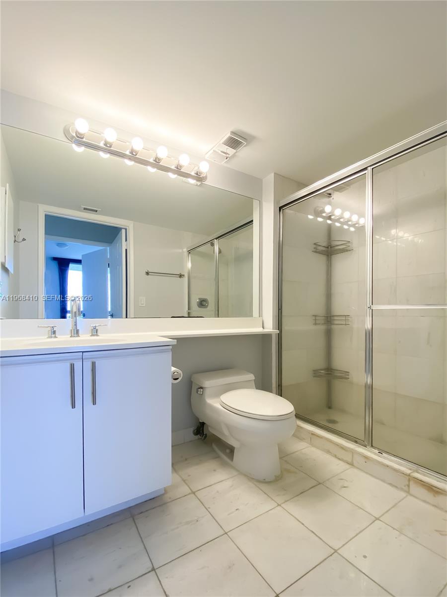 MYSTIC POINTE TOWER 600 C - Residential