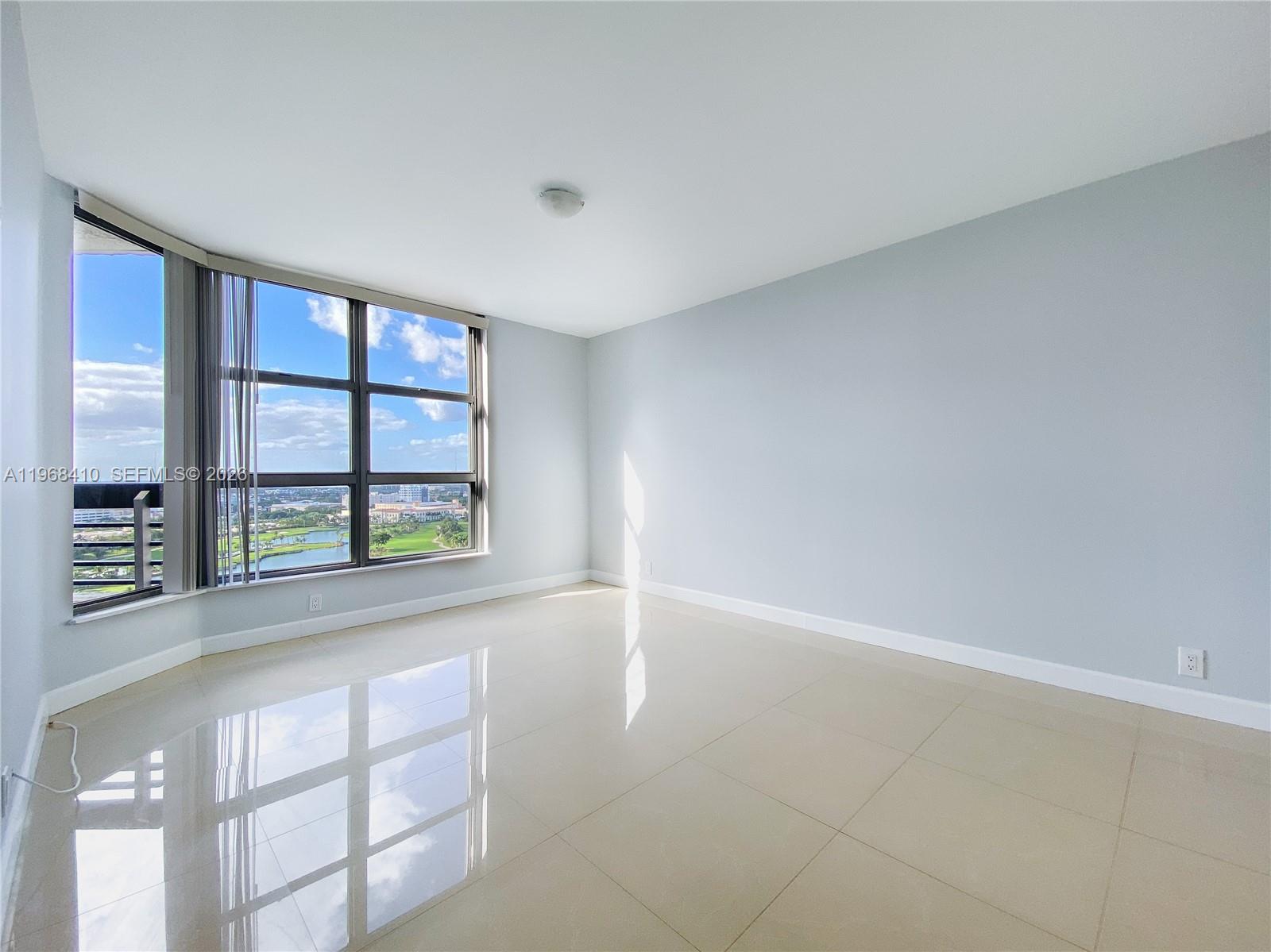 MYSTIC POINTE TOWER 600 C - Residential
