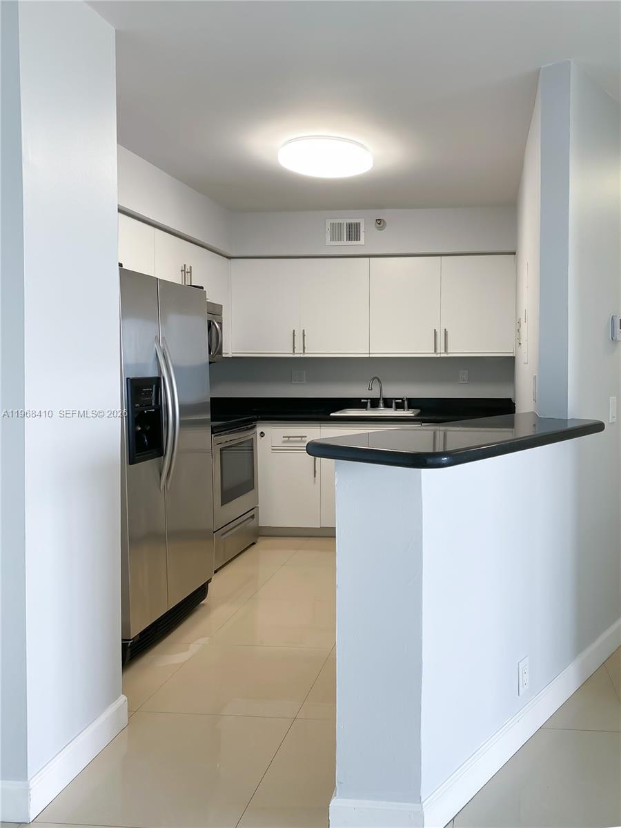 MYSTIC POINTE TOWER 600 C - Residential
