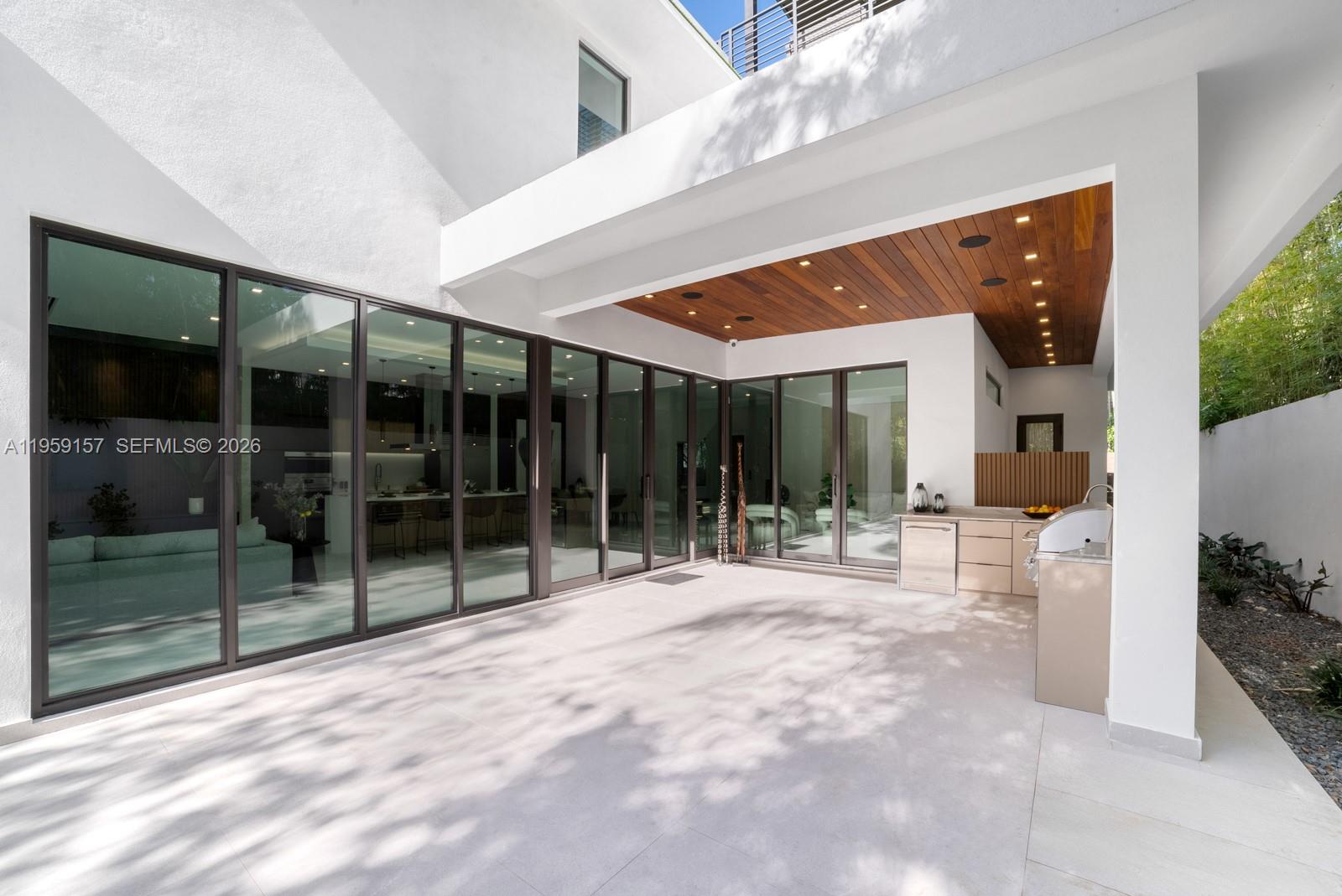SUNSHINE FRUITS CO - Residential