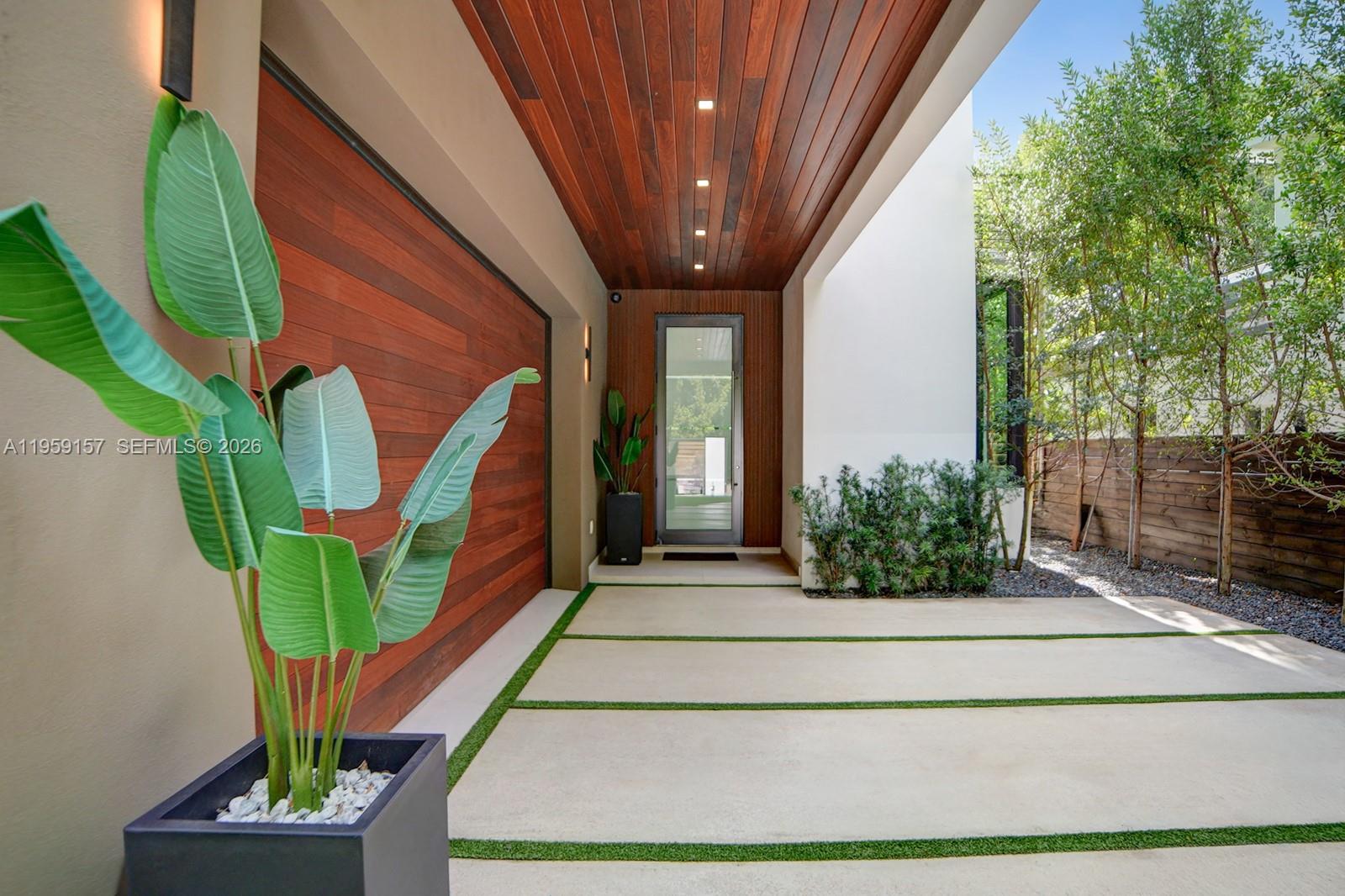 SUNSHINE FRUITS CO - Residential