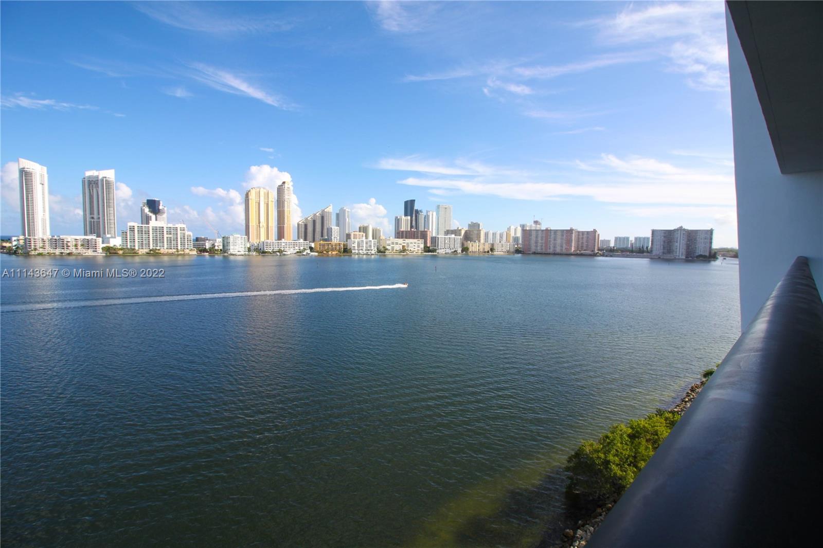 PRIVE CONDO - Residential Lease