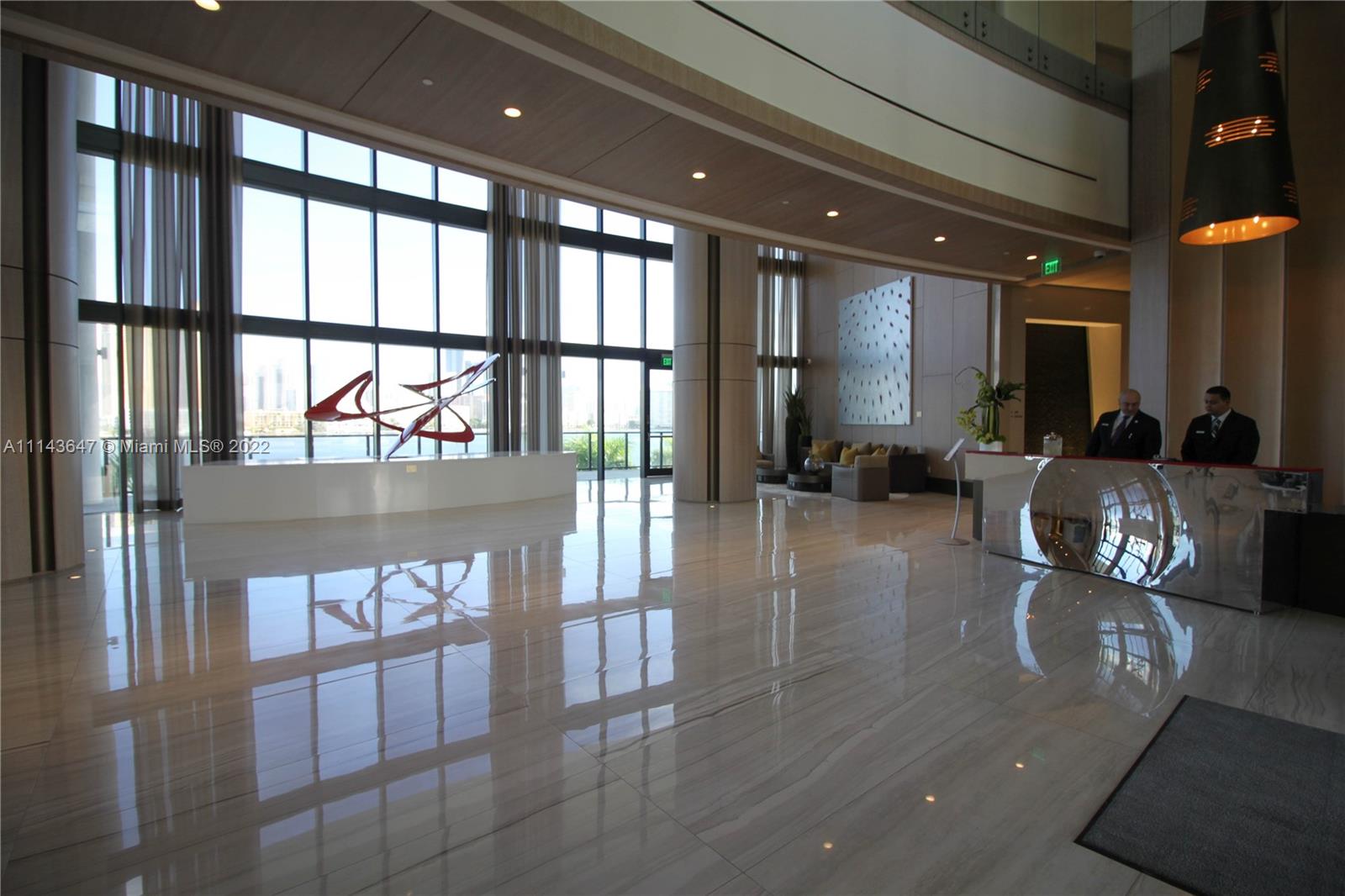 PRIVE CONDO - Residential Lease