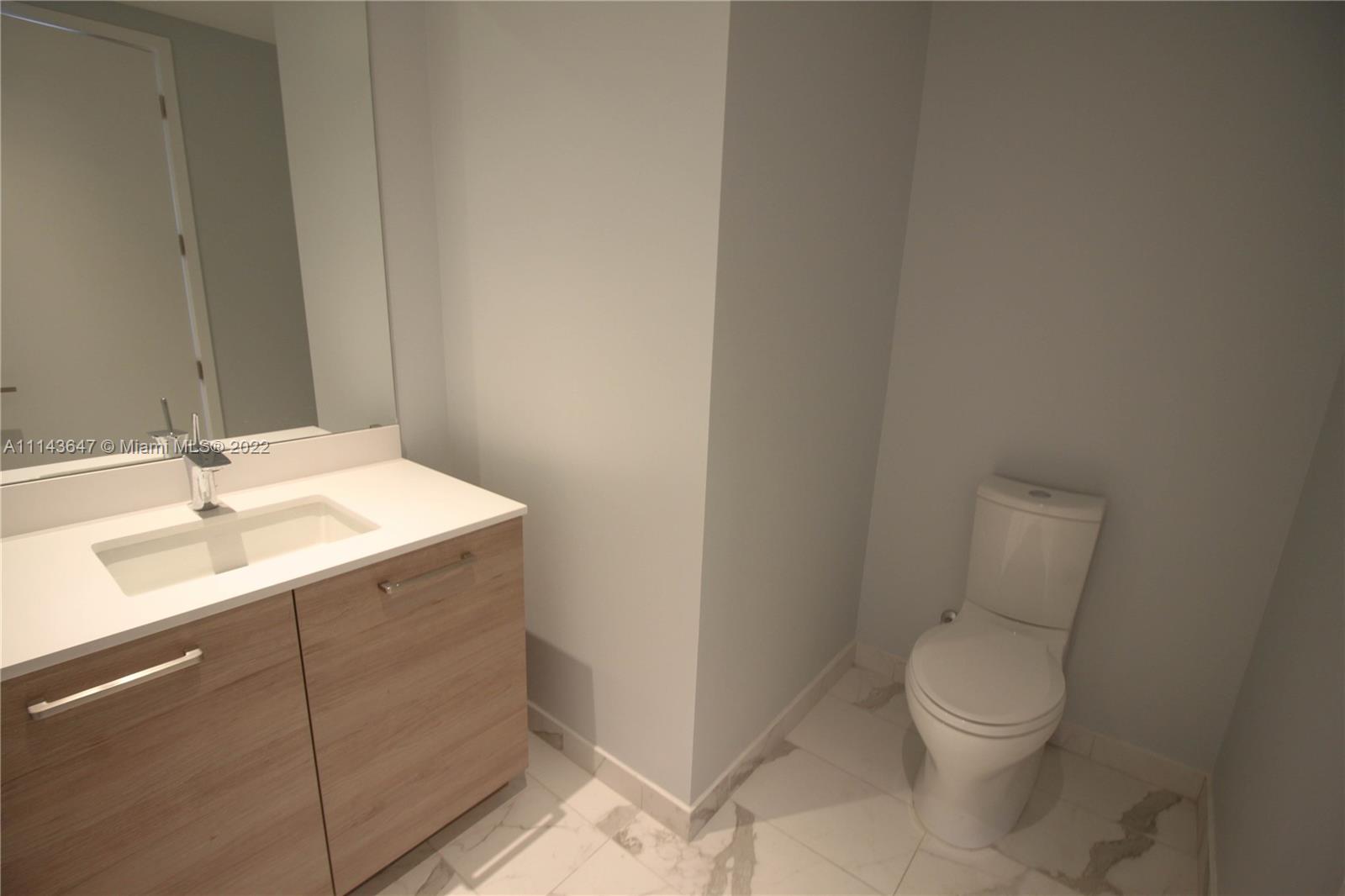 PRIVE CONDO - Residential Lease
