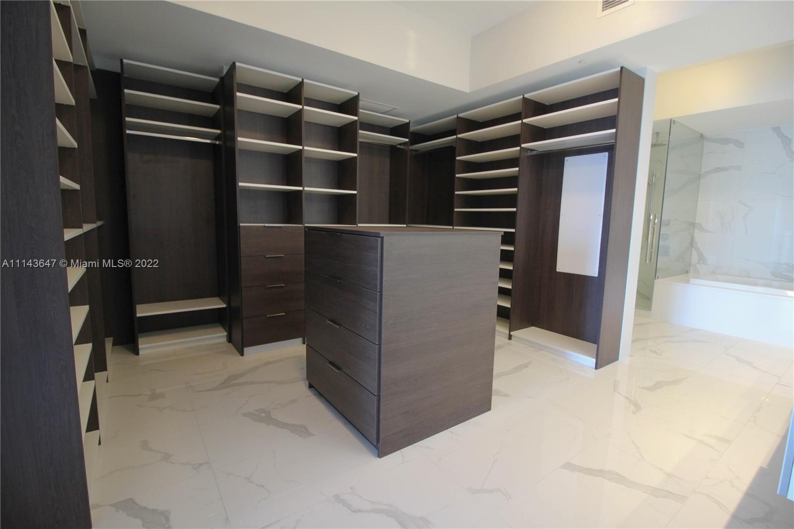 PRIVE CONDO - Residential Lease