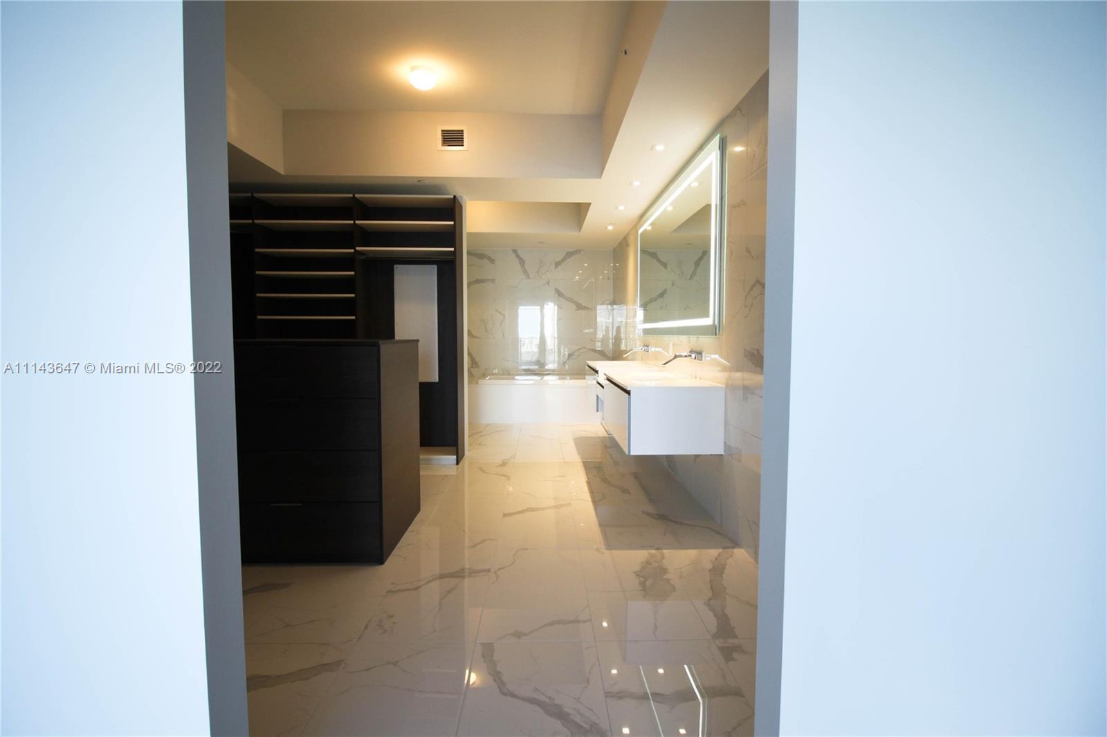 PRIVE CONDO - Residential Lease