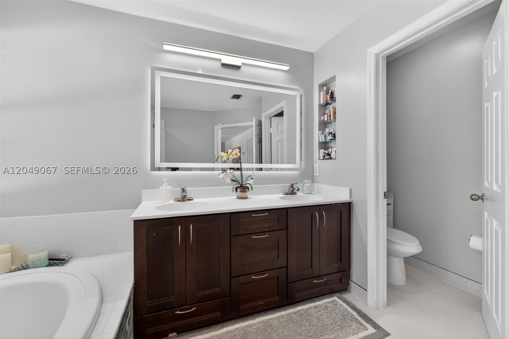 LAKES AT BOCA RATON PAR K - Residential Lease