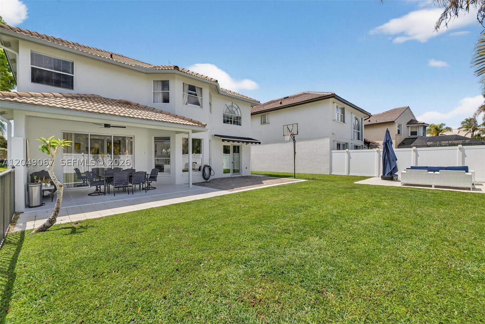 LAKES AT BOCA RATON PAR K - Residential Lease