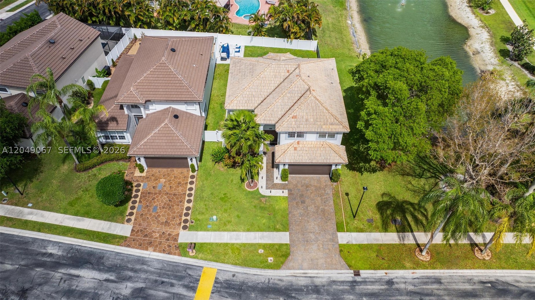 LAKES AT BOCA RATON PAR K - Residential Lease