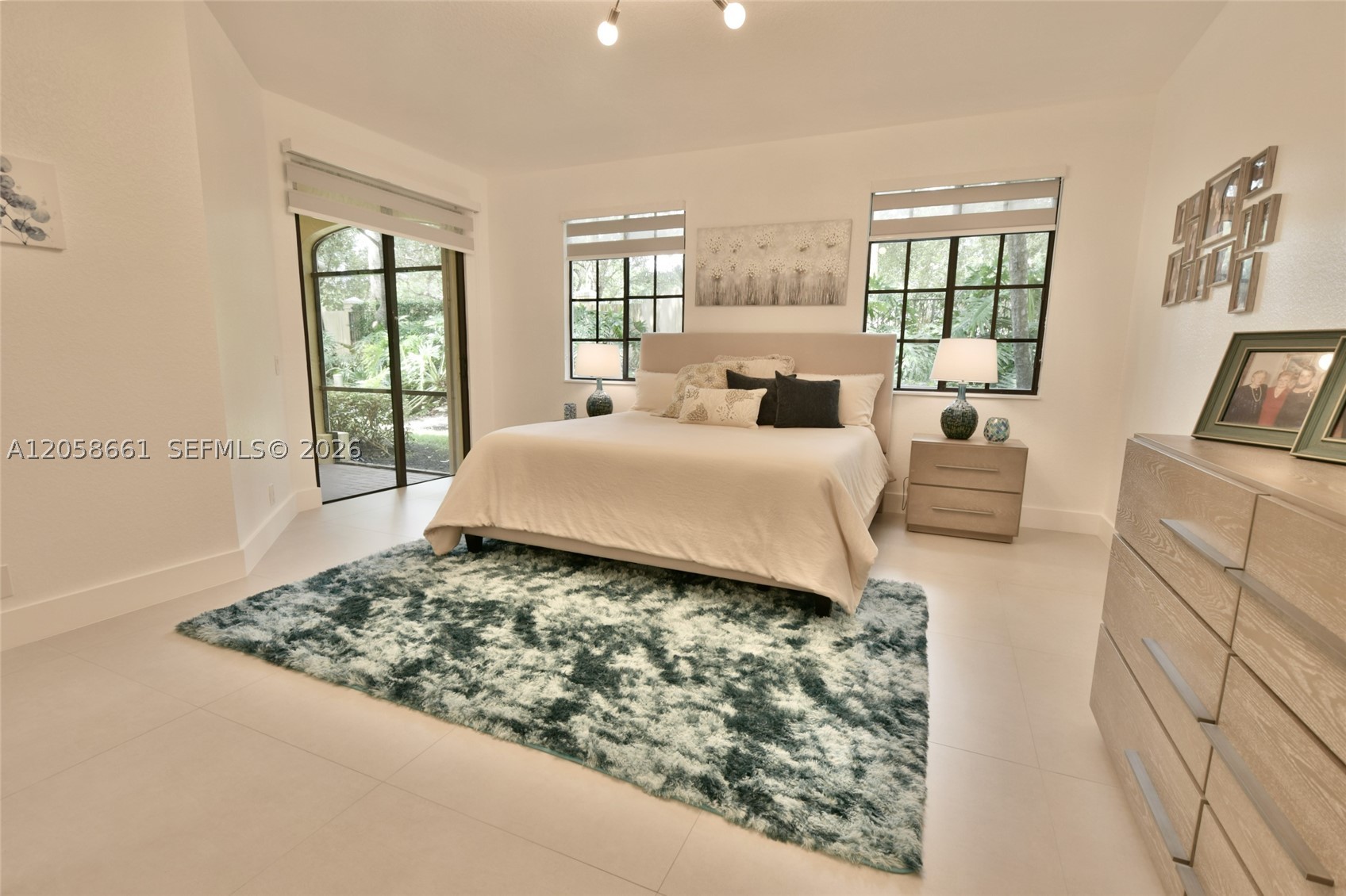 MARIPOSA POINTE AT WESTON - Residential