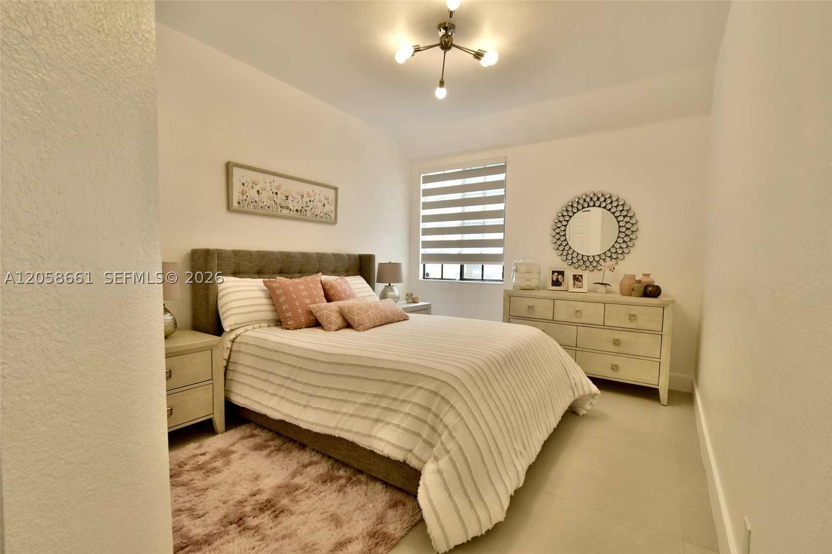 MARIPOSA POINTE AT WESTON - Residential