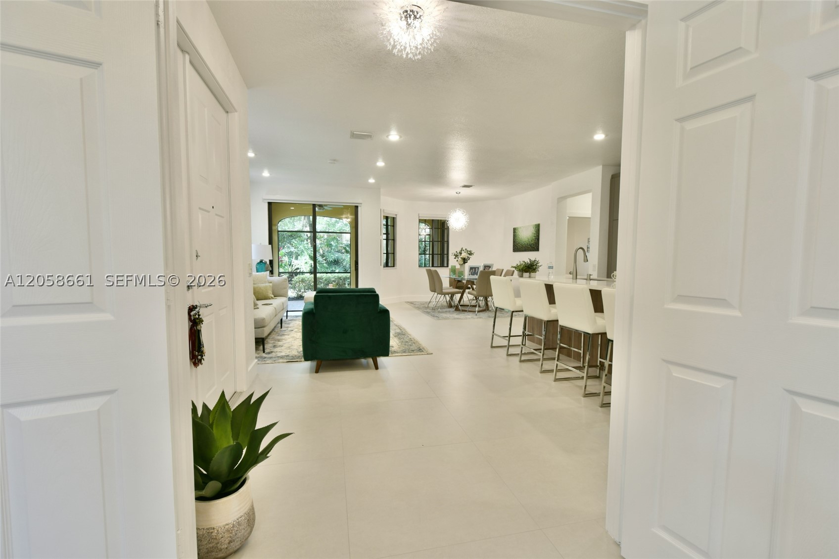 MARIPOSA POINTE AT WESTON - Residential