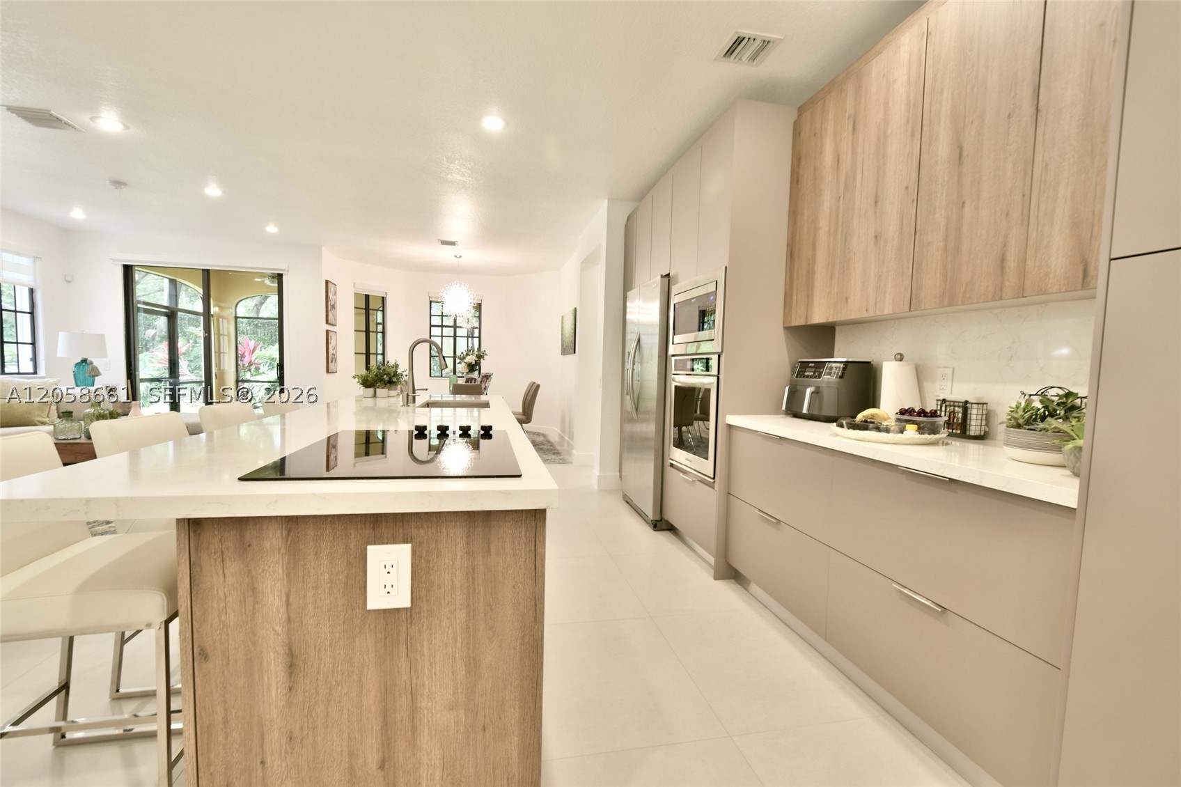 MARIPOSA POINTE AT WESTON - Residential