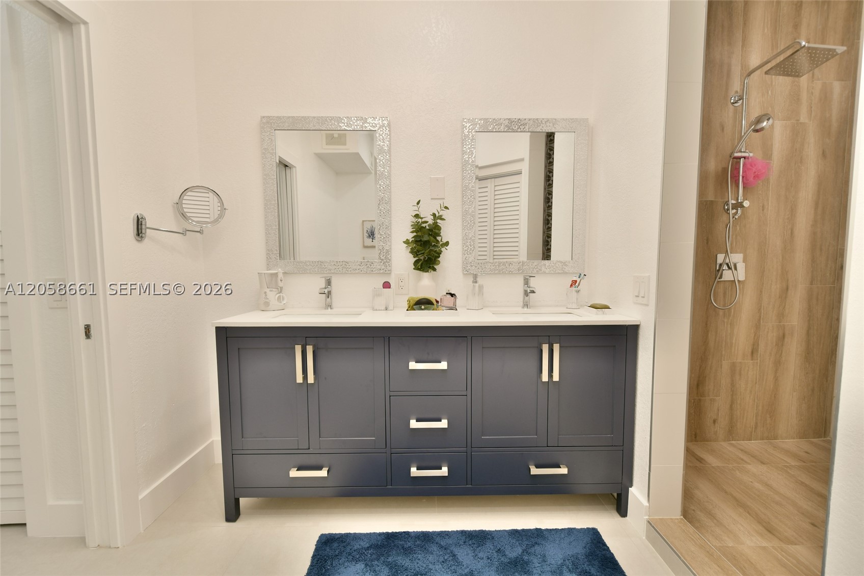 MARIPOSA POINTE AT WESTON - Residential