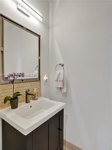 LIVERMORE ESTATES - Residential Lease