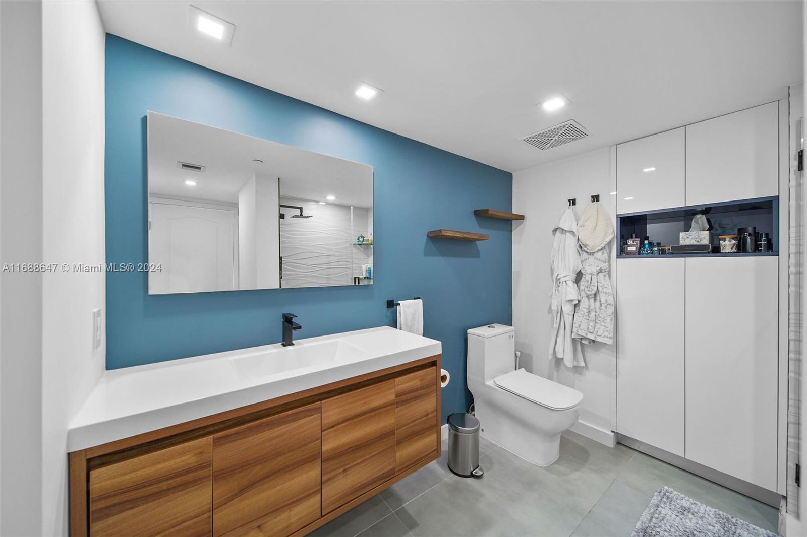 SKYLINE ON BRICKELL CONDO - Residential