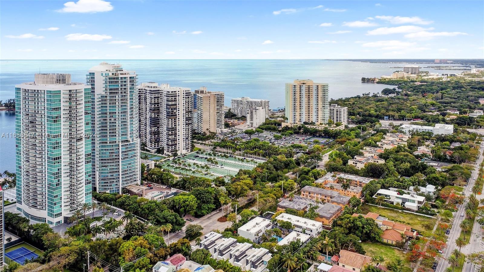 SKYLINE ON BRICKELL CONDO - Residential