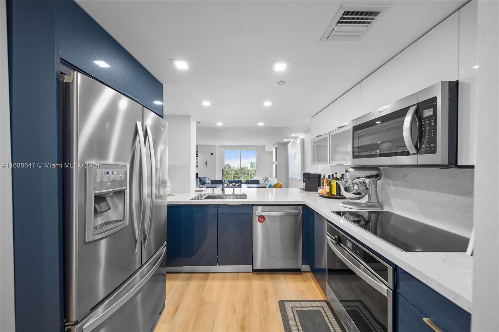 SKYLINE ON BRICKELL CONDO - Residential
